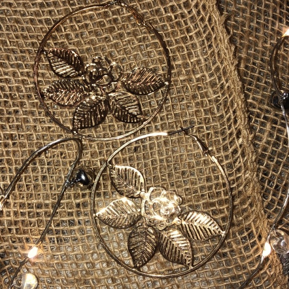 Rose Hoops - Picture 4 of 4